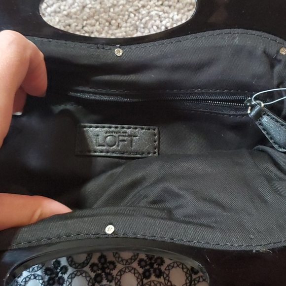 ANNE taylor LOFT black and white clutch - Picture 3 of 4